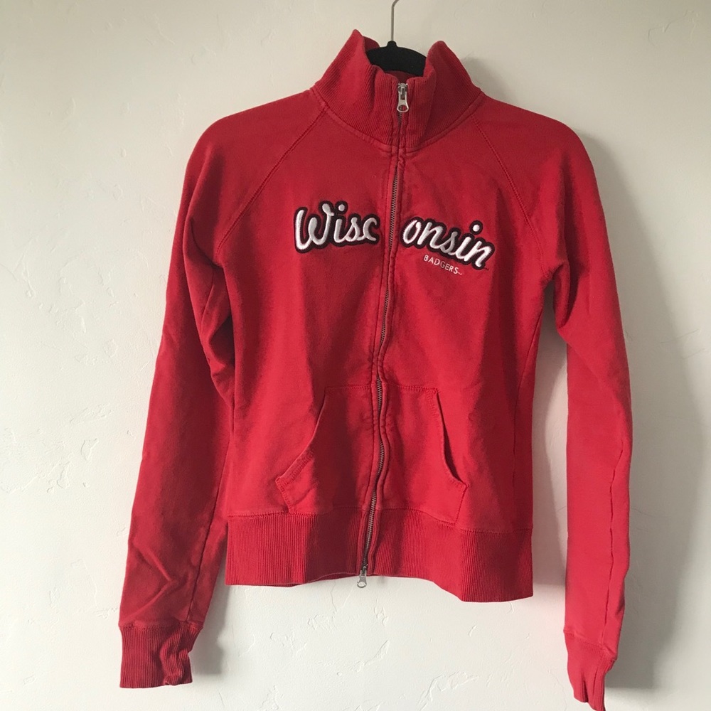 Wisconsin Badgers zip-up sweatshirt